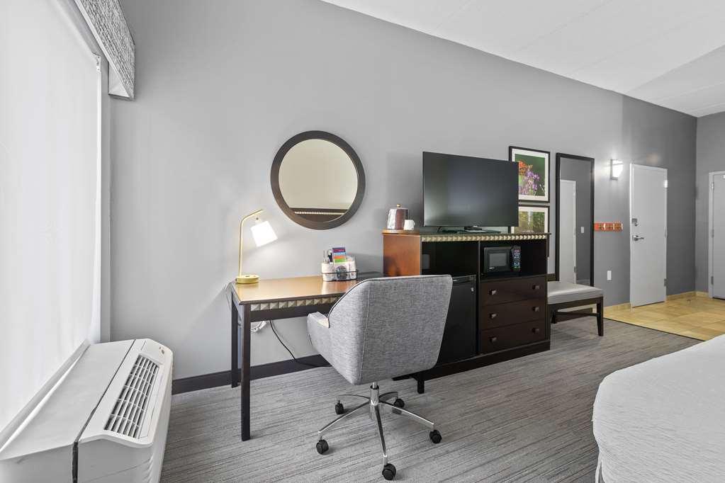 Hampton Inn Atlanta-Woodstock Room photo